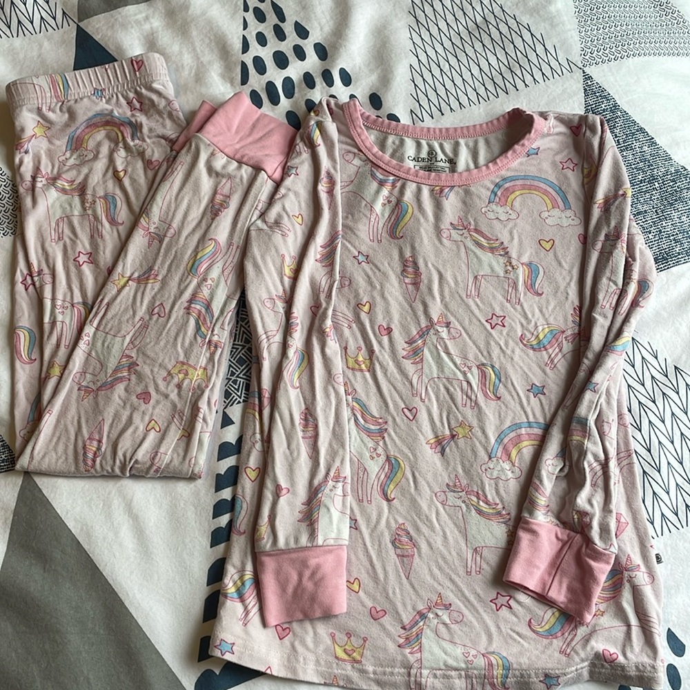 Bamboo unicorn pajamas 5/6